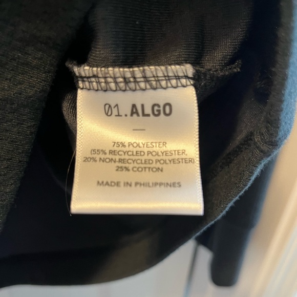 Mens Algo performance long sleeve shirt. Large - Picture 2 of 4